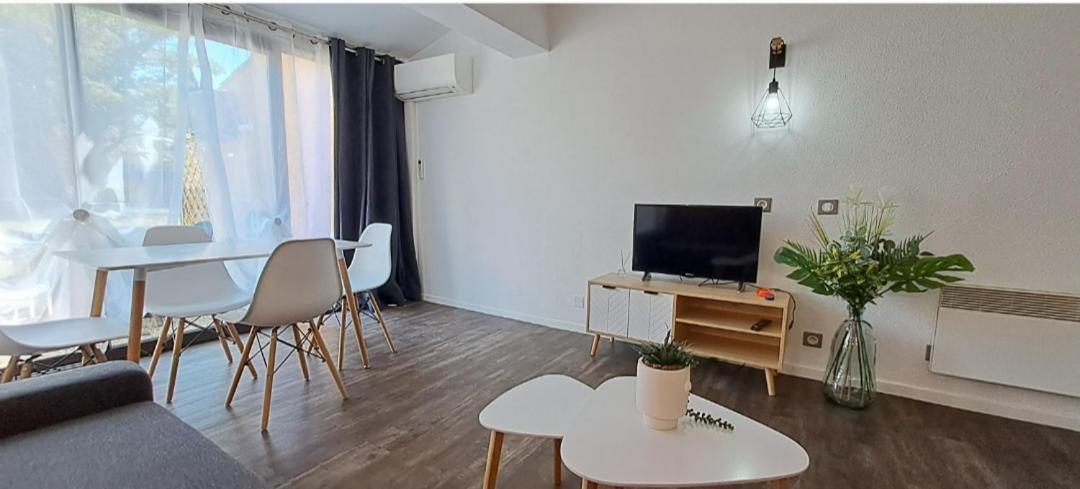 Appartement Residence De Vacances Les Hameaux De Camargue Arles Eksteriør billede